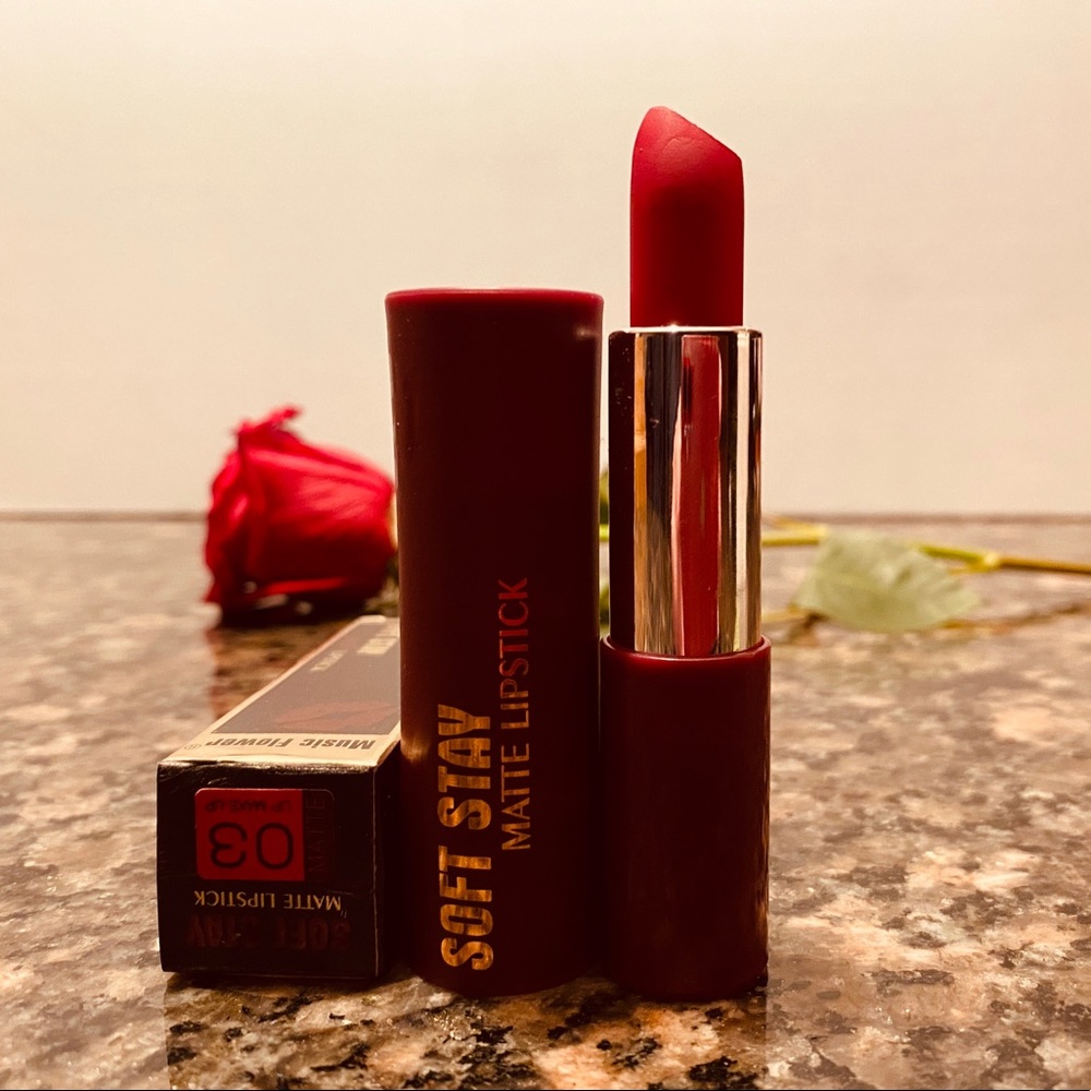 Soft Stay Matte Lipstick